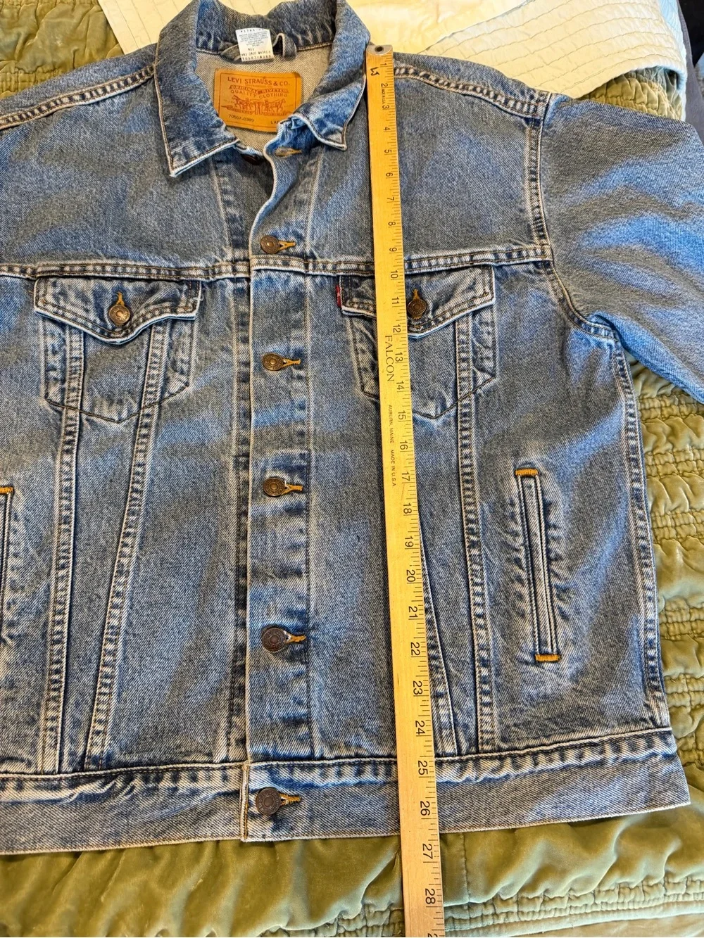Vintage Levi’s 70507-0389 Denim Trucker Jacket Men’s L 90s Y2K